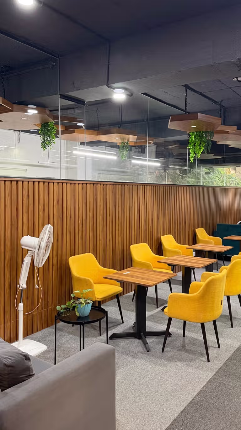 Flexible desks in coworking office space in Indiranagar